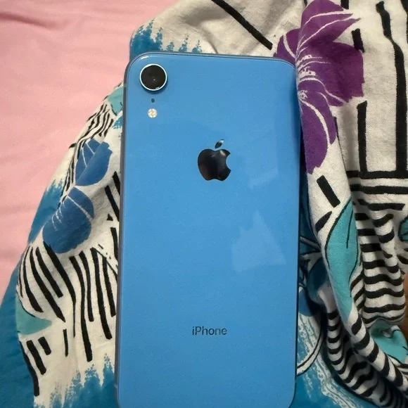 Unlocked IPhone XR
